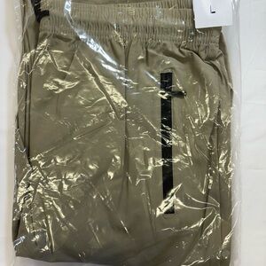 Men’s Tan Athletic Dri-Fit Jogger Pants with Black Zipper Size Large
